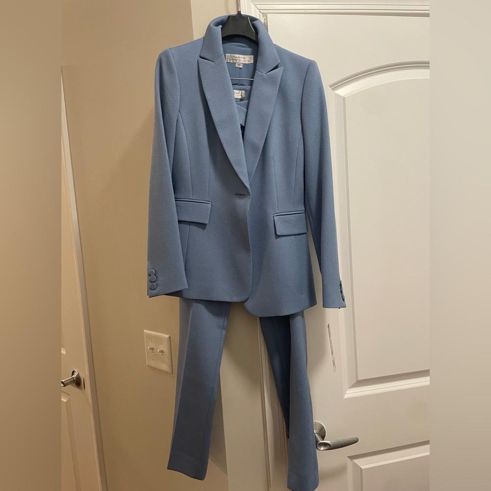 Women’s ashy blue straight leg paint suit